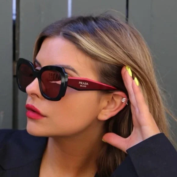 New Authentic- Prada PR16YSF-1AB06Q Black and Red Sunglasses Modern Design Prada Milano Women Black Square Butterfly Sunglasses PR16YS  main image 3